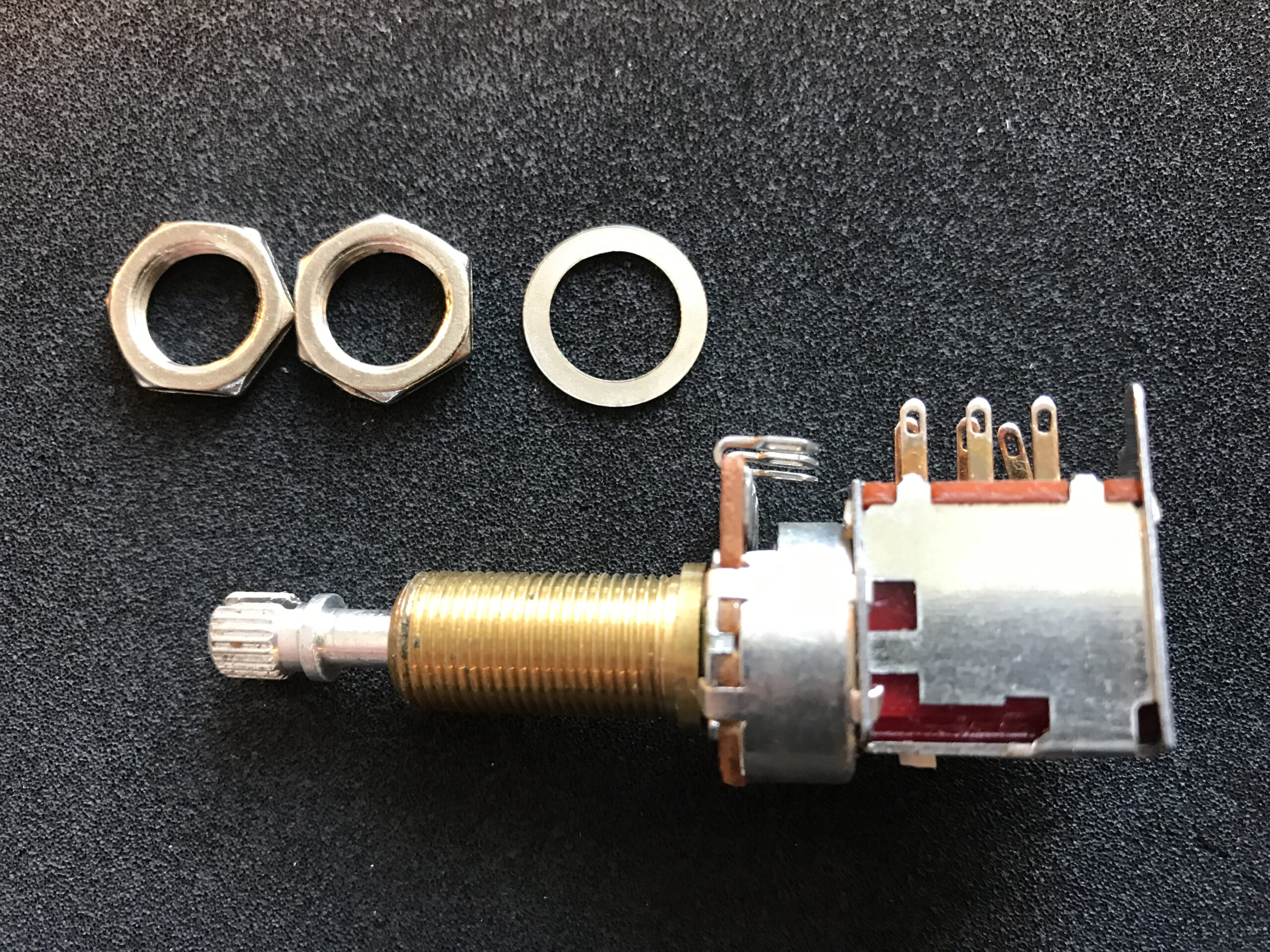 Good Tone Potentiometer push/push 500 kOhm log., 19 mm Shaft